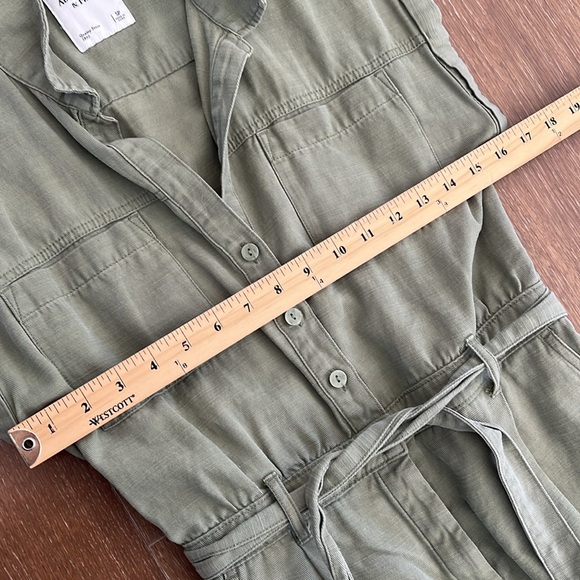 Abercrombie & Fitch Button-Up Utility Jumpsuit in Olive Green size small - Picture 7 of 13